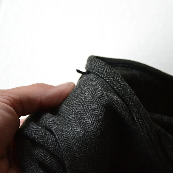 ZAKTI  Cross Front Top - Picture 10 of 10